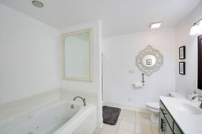 Lakefront Hot Springs Condo w/ Private Boat Slip!