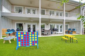 Lake Access: Pet-friendly Duplex in Hot Springs!