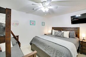 Lake Access: Pet-friendly Duplex in Hot Springs!