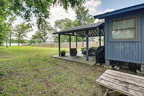 Lakefront Oasis w/ Patio in Hot Springs, Arkansas!