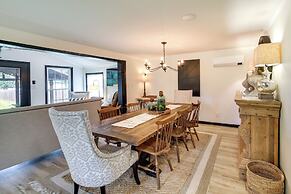 Lakefront Oasis w/ Patio in Hot Springs, Arkansas!