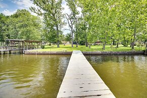 Lakefront Oasis w/ Patio in Hot Springs, Arkansas!