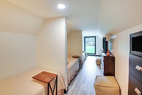 Lakefront Oasis w/ Patio in Hot Springs, Arkansas!