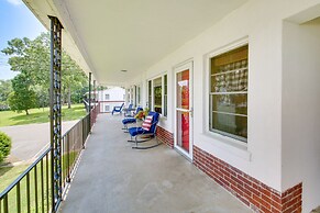 Cozy Hot Springs Vacation Rental on Lake Hamilton!