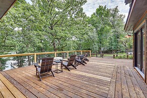 Pet-friendly Garfield Cabin on Beaver Lake!
