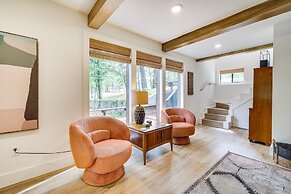 Pet-friendly Garfield Cabin on Beaver Lake!