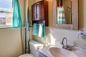 Downtown Montrose Apartment, 12 Mi to Natl Park!