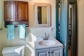 Downtown Montrose Apartment, 12 Mi to Natl Park!