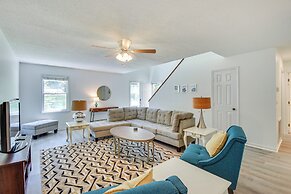 Charming Seneca Home - 3 Mi to Memorial Stadium!