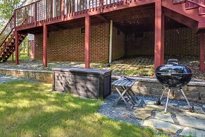 South Carolina Retreat w/ Fireplace & Lake Access!