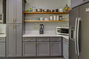 South Carolina Retreat w/ Fireplace & Lake Access!