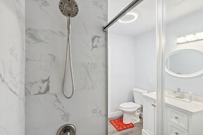 Patio + Yard: Family-friendly Miami Oasis!