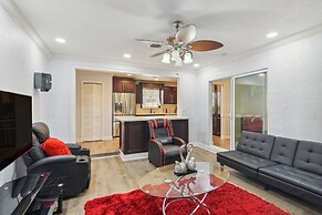 Patio + Yard: Family-friendly Miami Oasis!