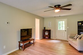 Seneca Vacation Rental < 1 to Lake Keowee Access!