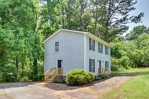 Seneca Vacation Rental < 1 to Lake Keowee Access!