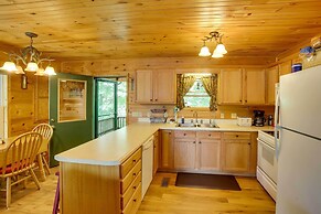 Pet-friendly Byrdstown Cabin w/ Fire Pit & Porch!