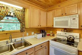 Pet-friendly Byrdstown Cabin w/ Fire Pit & Porch!