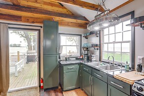 Vickery Cottage on Sandusky Bay w/ Fire Pit!