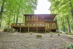 Byrdstown Cabin - w/ Fire Pit, Near Marina & Lake!