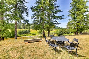 Cozy Farm Cabin - 9 Mi to Trout Creek!