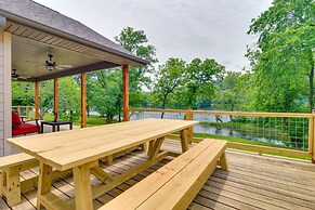 Waterfront Getaway w/ Patio on the White River!