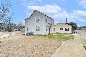 Charming Abode ~ 2 Mi to Mississippi State Campus!