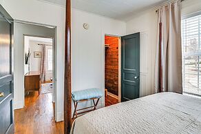 Charming Abode ~ 2 Mi to Mississippi State Campus!