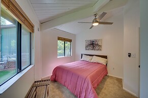 Hike, Golf & Fish: Cozy Retreat in Munds Park!