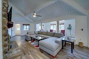Hike, Golf & Fish: Cozy Retreat in Munds Park!