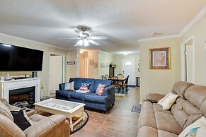 Lakefront Fair Play Vacation Rental, Pets Welcome!