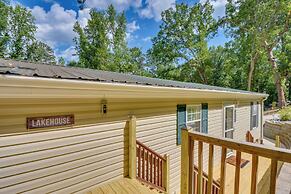 Lakefront Fair Play Vacation Rental, Pets Welcome!
