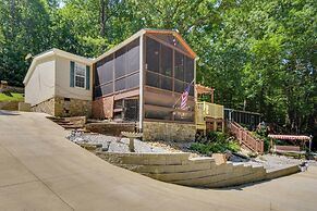 Lakefront Fair Play Vacation Rental, Pets Welcome!