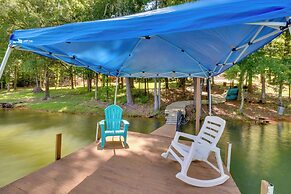 Lakefront Fair Play Vacation Rental, Pets Welcome!