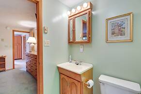 Lake Access & Decks: Pet-friendly Poconos Cabin!