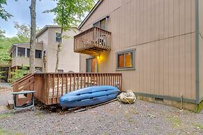 Lake Access & Decks: Pet-friendly Poconos Cabin!