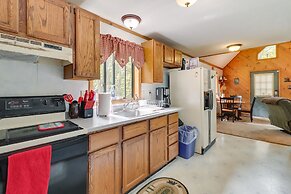 Lake Access & Decks: Pet-friendly Poconos Cabin!