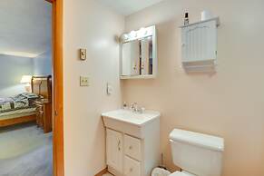 Lake Access & Decks: Pet-friendly Poconos Cabin!