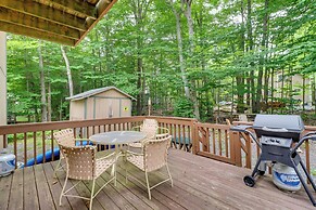 Lake Access & Decks: Pet-friendly Poconos Cabin!