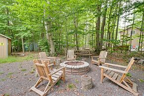Lake Access & Decks: Pet-friendly Poconos Cabin!