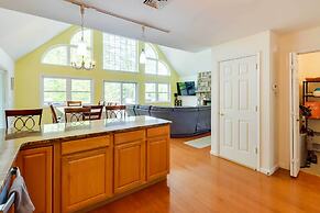 Huge Deck: Stunning Pocono Lake Vacation Rental!