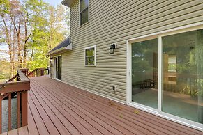 Huge Deck: Stunning Pocono Lake Vacation Rental!