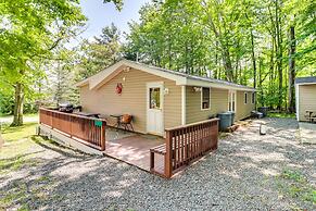 Walk to Beaches: Tree-lined Pocono Lake Retreat!