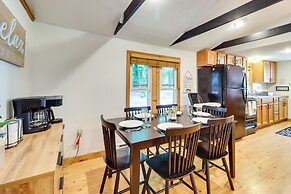 Walk to Beaches: Tree-lined Pocono Lake Retreat!