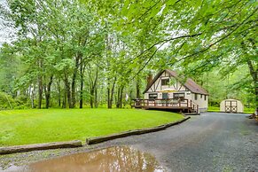 Pocono Lake Cabin - Walk to Arrowhead Lake!