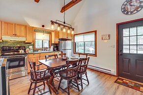 Pocono Lake Cabin - Walk to Arrowhead Lake!