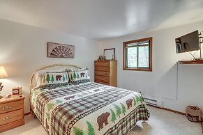 Pocono Lake Cabin - Walk to Arrowhead Lake!