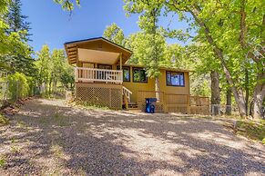 Strawberry Cabin Rental w/ Deck & Mountain Views!