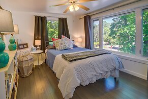 Strawberry Cabin Rental w/ Deck & Mountain Views!