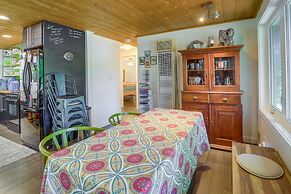 Strawberry Cabin Rental w/ Deck & Mountain Views!