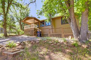 Strawberry Cabin Rental w/ Deck & Mountain Views!